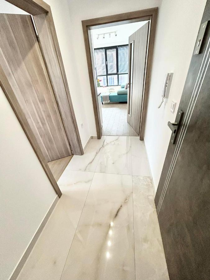 Smart Apartment Mir Варна Екстериор снимка