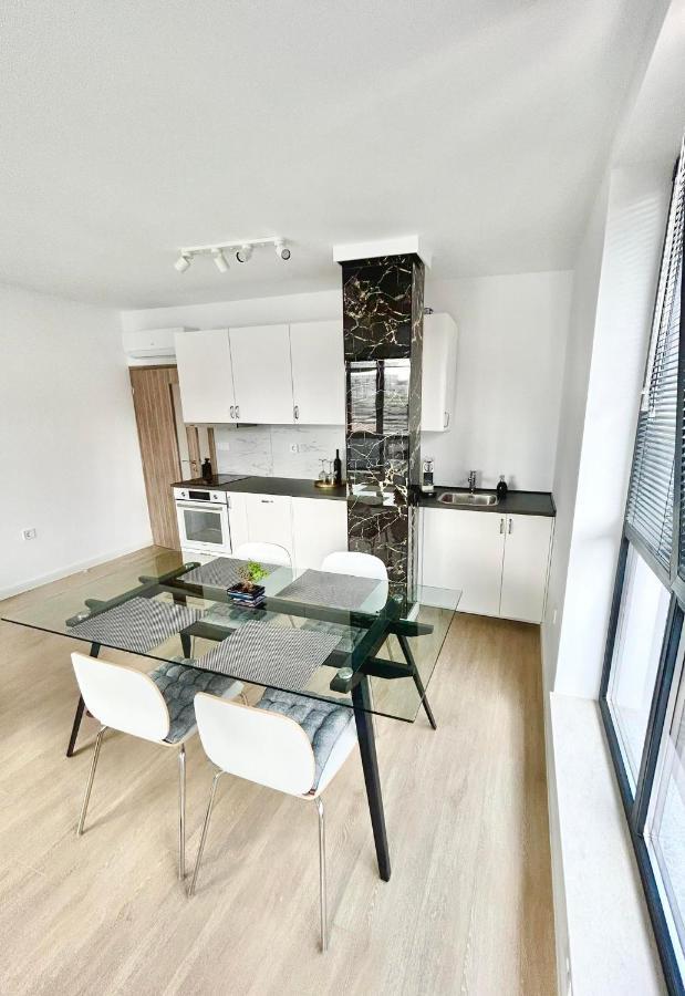 Smart Apartment Mir Варна Екстериор снимка